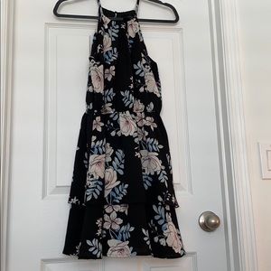 AQUA women’s Medium black floral peplum dress